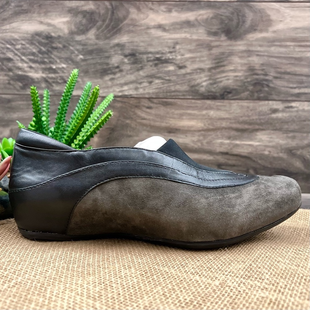 NIB Earthies Ferro Suede Leather Flats Loafers Shoes Dark Grey 8.5B - Picture 6 of 12